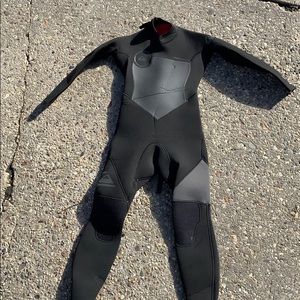 Quicksilver wet suit